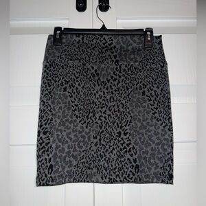 Grey leopard print pencil skirt